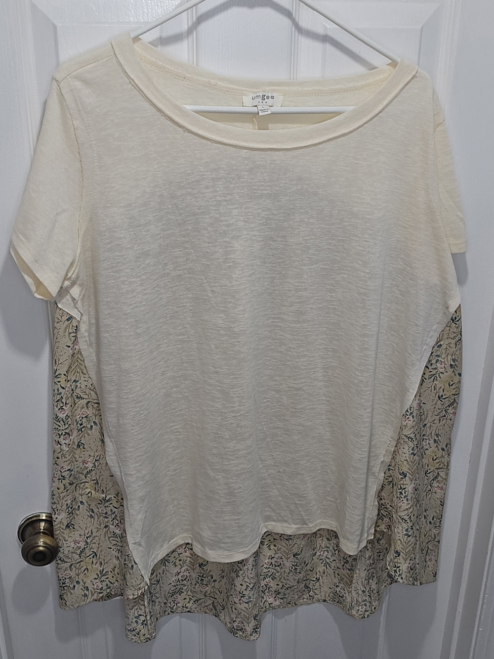 Umgee Cream Short-Sleeve Top with Floral Back Panel